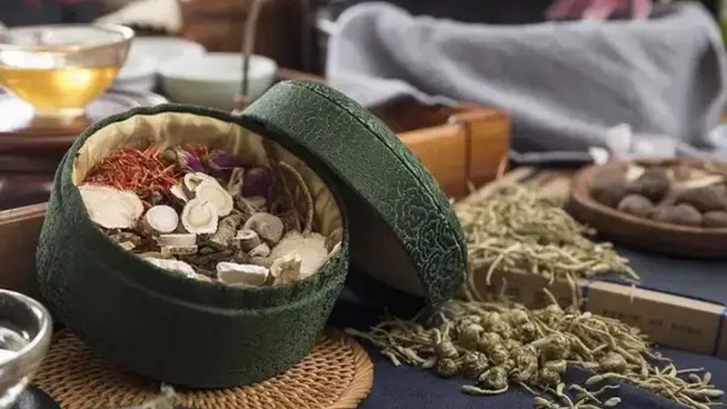 无烟艾灸炉：传统养生与现代科技的完美融合